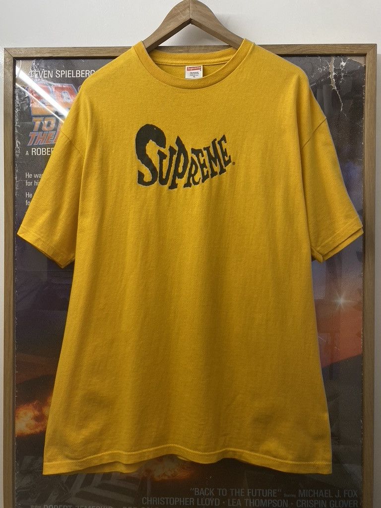 Supreme FW2010 Supreme Chantry Curved Spellout Graphic T Shirt Size US XL / EU 56 / 4 - 1 Thumbnail