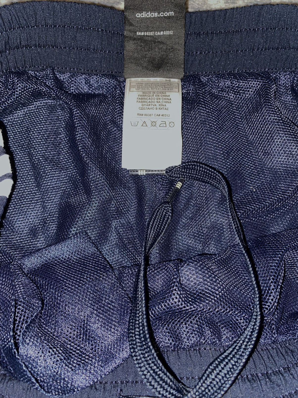 Adidas × Vintage Adidas Essentials 3-Stripes Woven Pants - Early 2000s Size US 32 / EU 48 - 6 Thumbnail