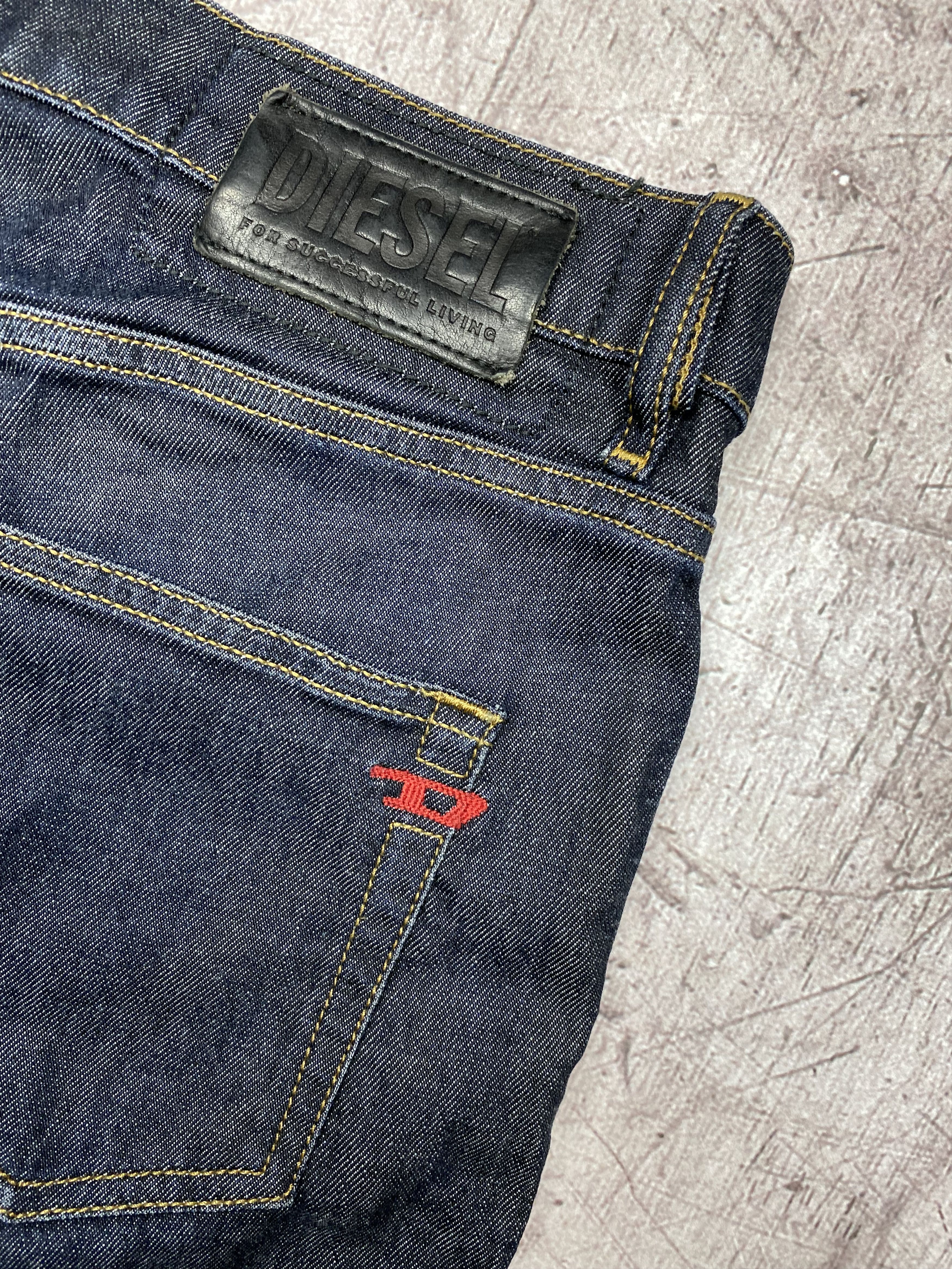Diesel × Vintage Diesel Vintage Indigo Denim Jeans Pants Size US 34 / EU 50 - 2 Thumbnail