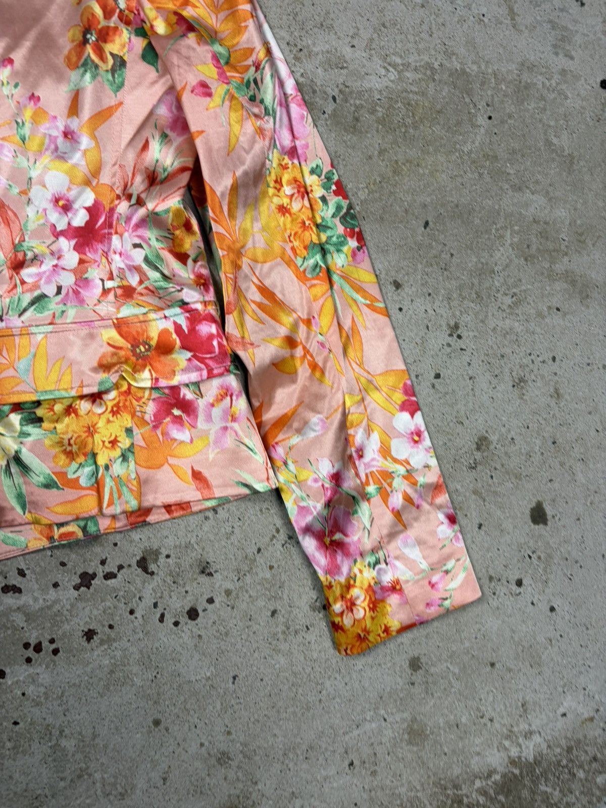 Dolce & Gabbana 2000s Dolce & Gabbana Viscose Floral Print Blazer Jacket Size L / US 10 / IT 46 - 14 Thumbnail