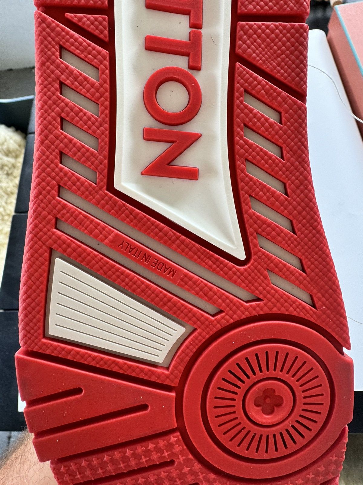 Louis Vuitton Louis vuitton trainer x paris exclusive Size US 7 / EU 40 - 8 Thumbnail
