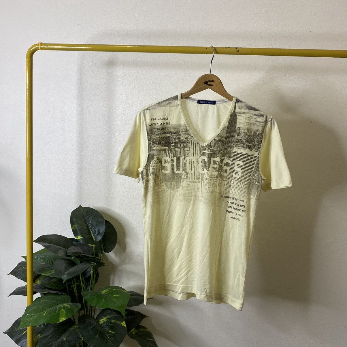 Nicole Club Nicole Selection V Neck Graphic Tee Size US S / EU 44-46 / 1 - 1 Thumbnail