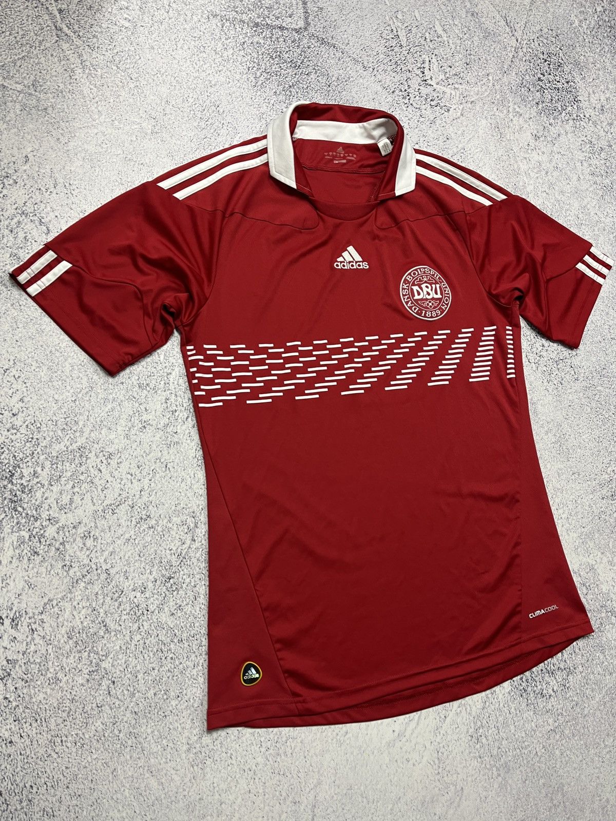 Adidas × Vintage Adidas Denmark 2009/10 Dansk Soccer Jersey Football Shirt Size US M / EU 48-50 / 2 - 4 Thumbnail