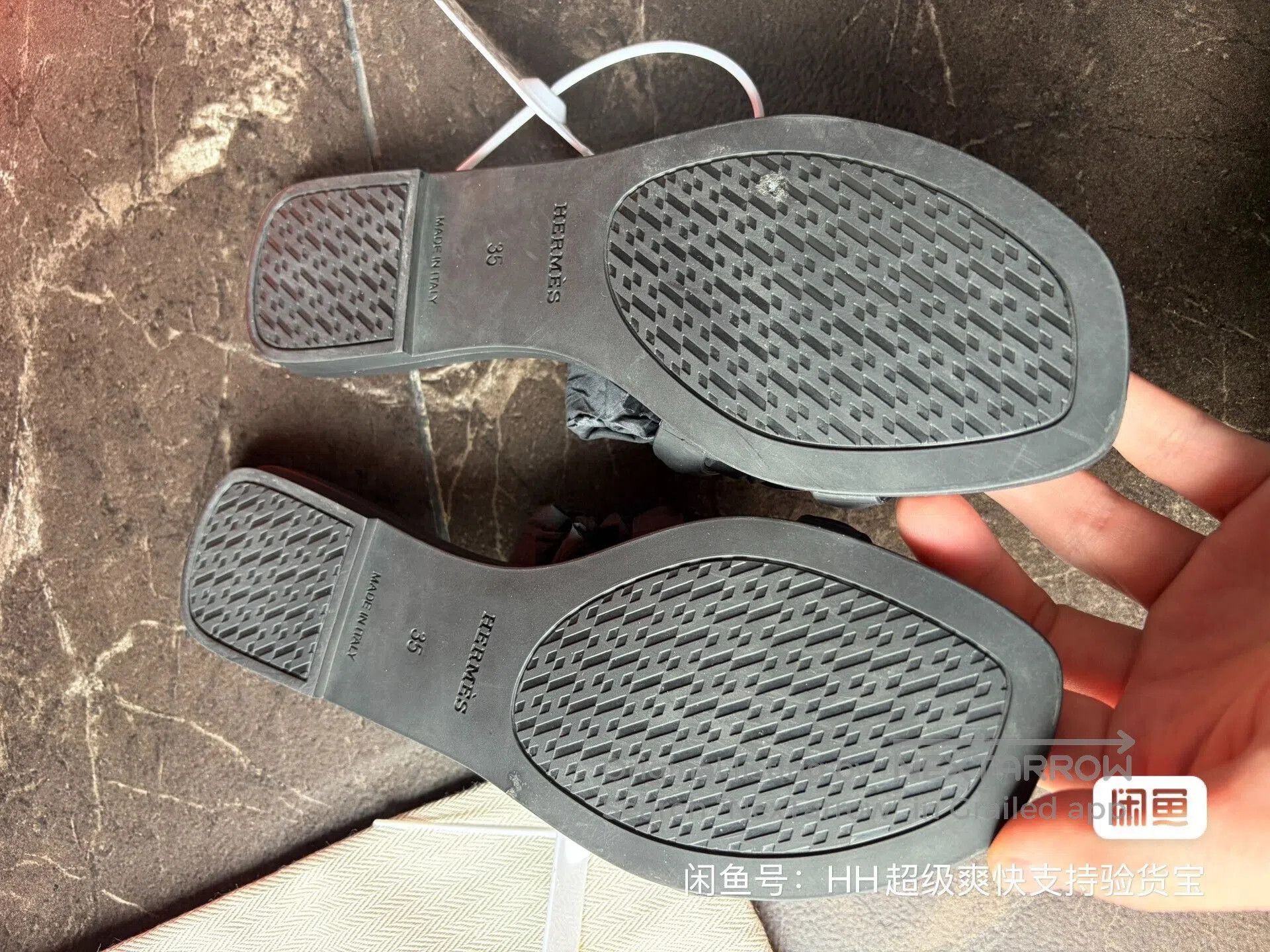 Hermes Hermes Women's Sandals. Size US 4 / IT 34 - 6 Thumbnail