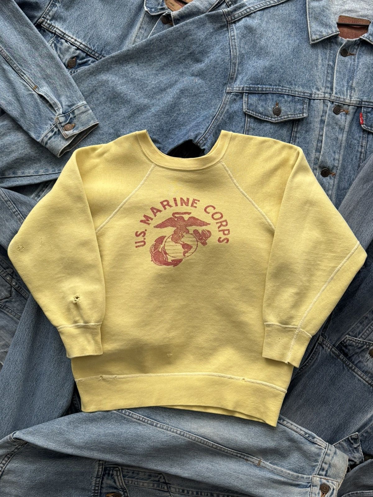 Vintage 1950s Vintage US Marine Corps Stenciled Raglan Sweatshirt Size US S / EU 44-46 / 1 - 1 Thumbnail