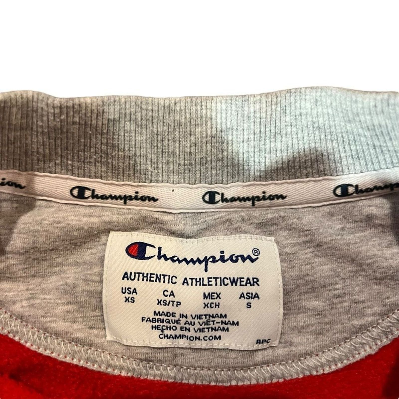 Champion Champion Sweatshirt Womens XS Red Cropped Crewneck Pullover Size XS / US 0-2 / IT 36-38 - 3 Thumbnail