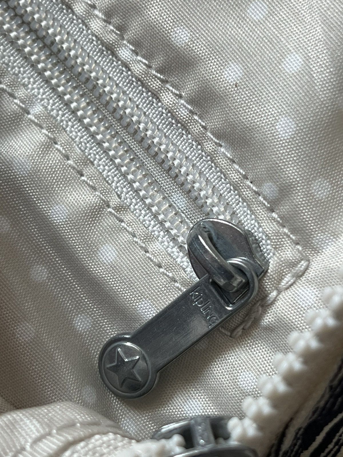 Other Vintage Kipling BackPack Valentina Monkey Rare Colourway Bag Size ONE SIZE - 19 Thumbnail