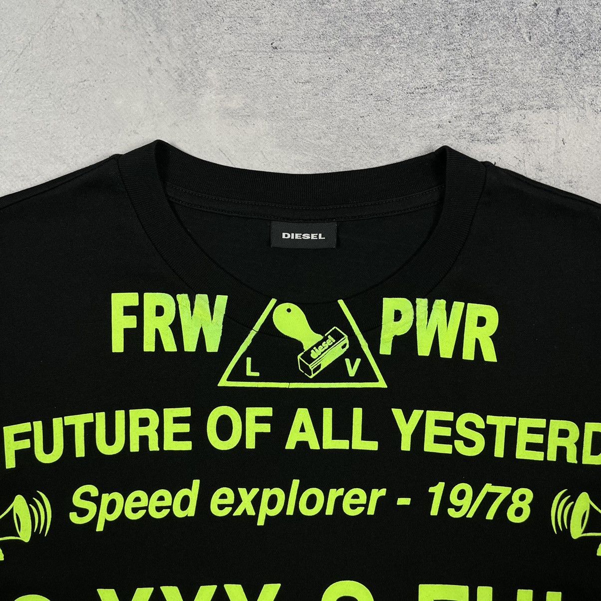 Diesel Designer Diesel T-Ball-X2 oversize neon big logo T Shirt Size US XS / EU 42 / 0 - 11 Thumbnail