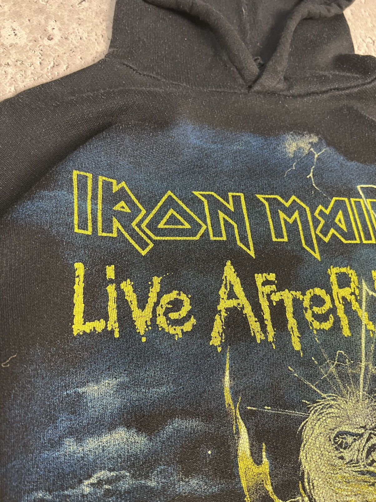 Band Tees × Iron Maiden × Vintage Vintage IRON MAIDEN 90s boxy l Grunge Hoodie Size US L / EU 52-54 / 3 - 7 Thumbnail