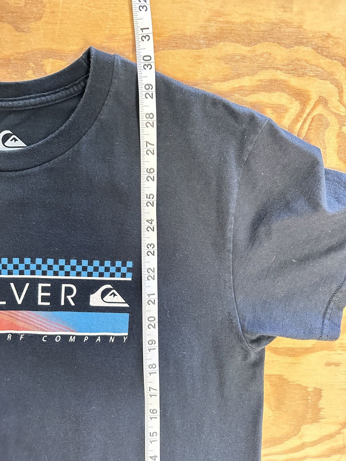 Gildan Quiksilver black surf tee Size L Size US L / EU 52-54 / 3 - 6 Thumbnail