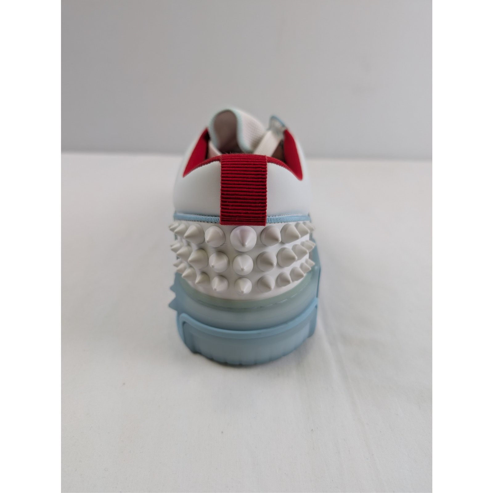 Christian Louboutin o1rshd1 Astroloubi low-top sneaker in light blue and white Size US 8 / EU 41 - 16 Thumbnail