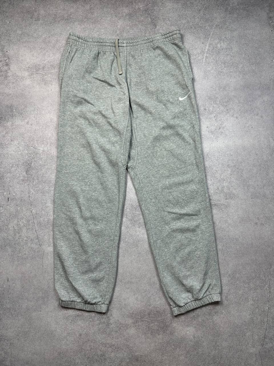 Nike Vintage Nike Track Pants, Size XL – Retro Sportswear Size US 36 / EU 52 - 1 Thumbnail