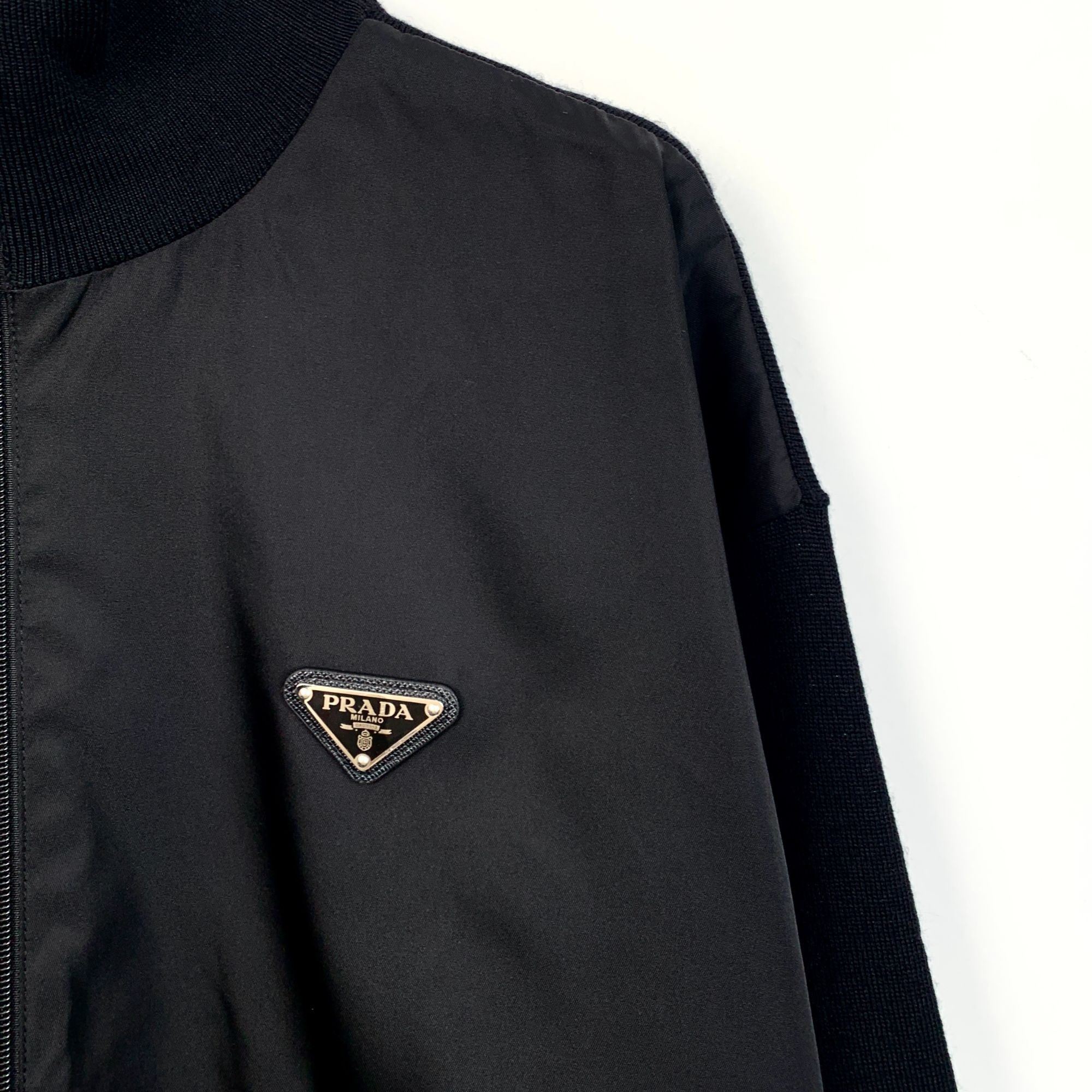 Prada Prada Black Full-Zip Bomber Jacket With Logo Patch For Men S Size L / US 10 / IT 46 - 3 Thumbnail