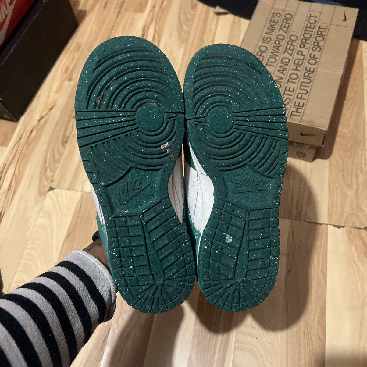 Nike Nike Dunk Low Disrupt 2 Malachite Size US 5.5 / EU 38 - 4 Thumbnail