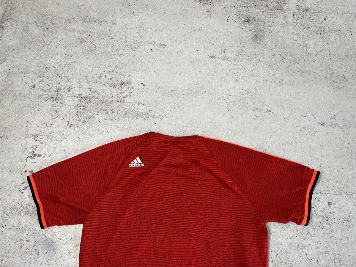 Adidas ADIDAS MANCHESTER UNITED FC CHAMPION LEAGUE SOCCER JERSEY Size US S / EU 44-46 / 1 - 5 Thumbnail