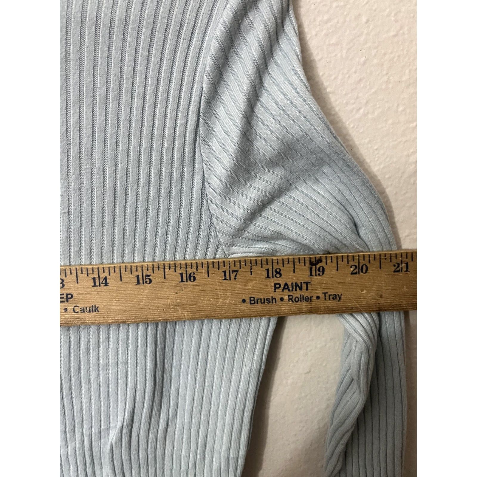 American Eagle Outfitters VINTAGE American Eagle Women’s Light Blue V-Neck Long Sleeve T-Shirt Small Ribbed Basic Size S / US 4 / IT 40 - 5 Thumbnail