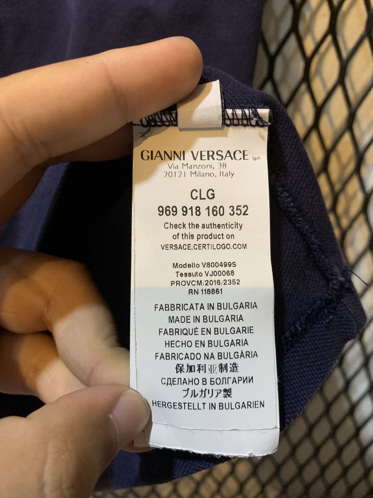 Versace Versace Collection collar small logo Size US M / EU 48-50 / 2 - 5 Thumbnail
