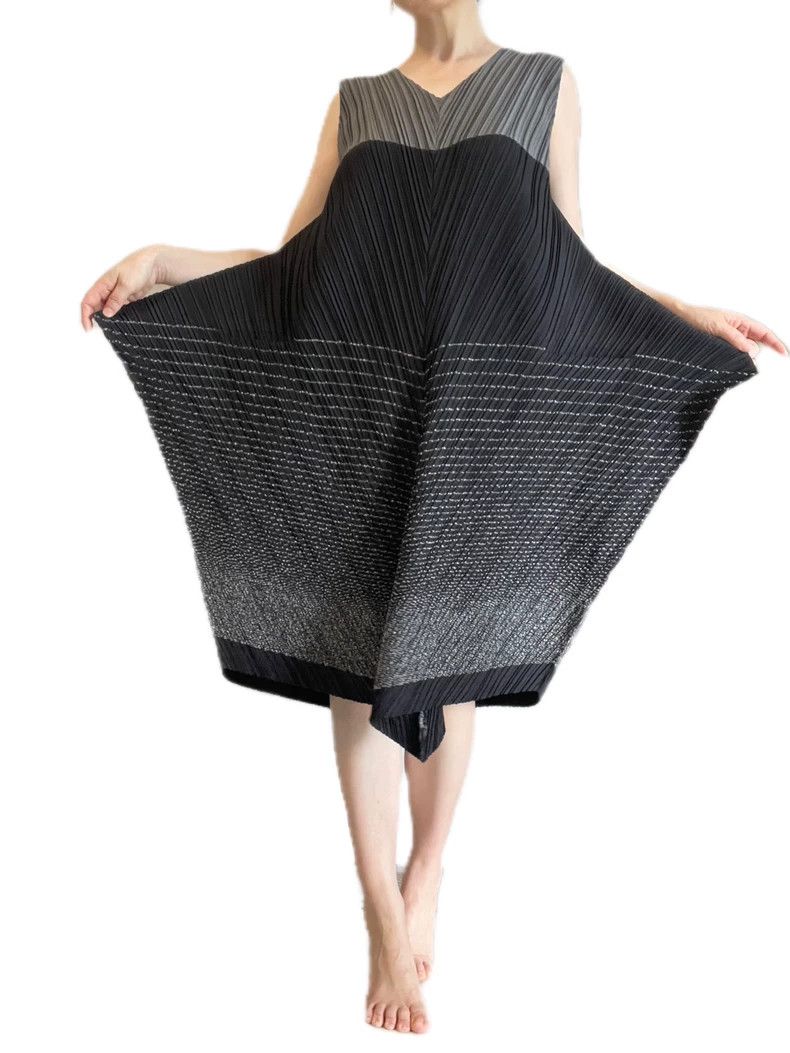 Issey Miyake Issey Miyake size:2 A grey main line mixed wool cardigan Size XS / US 0-2 / IT 36-38 - 2 Thumbnail