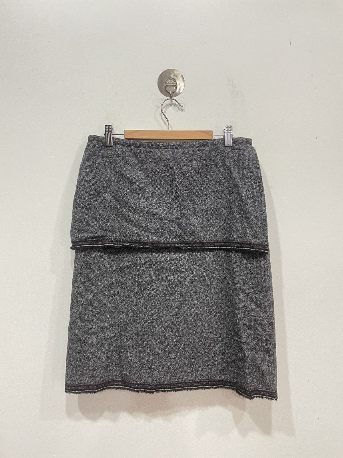 agnes b. Agnes B. grey Skirt Size 28" / US 6 / IT 42 - 2 Thumbnail