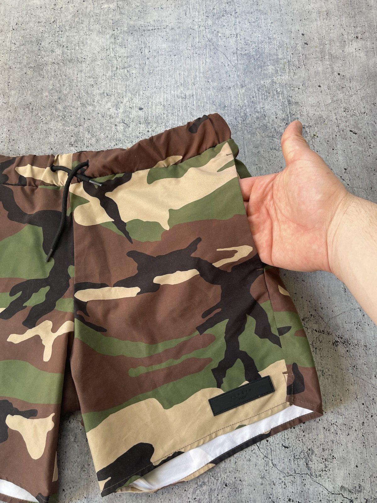 Sandro × Vintage Sandro camo luxury shorts Size US 30 / EU 46 - 4 Thumbnail