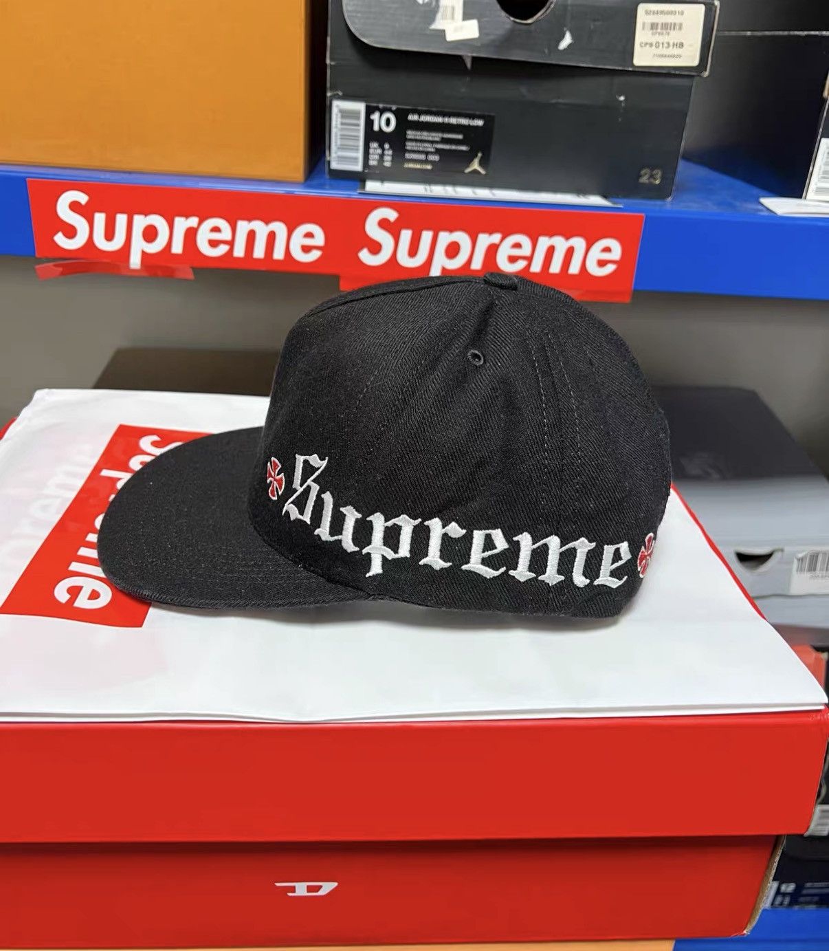 Supreme Supreme Embroidered Logo Cap J42 Size ONE SIZE - 2 Thumbnail