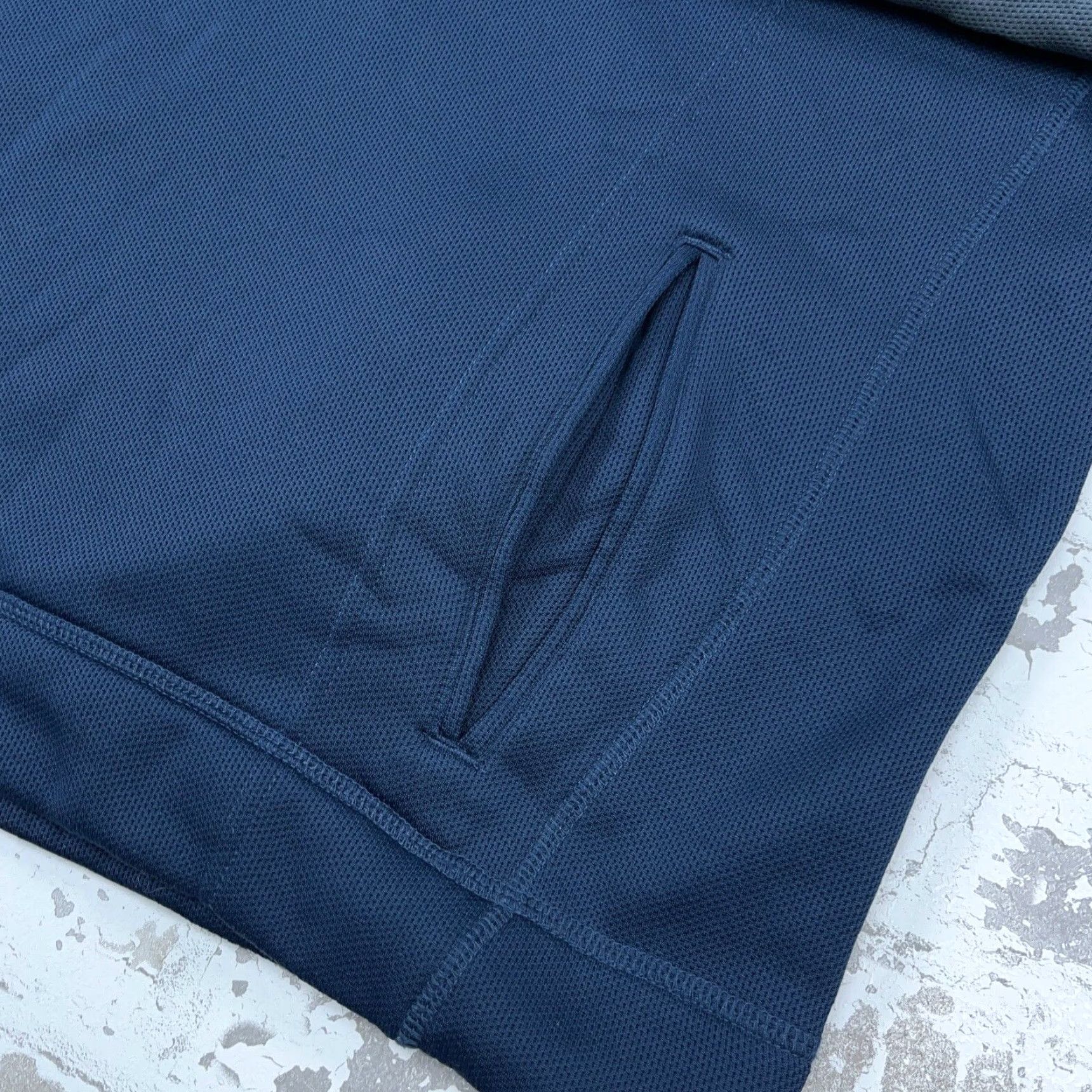 Reebok Reebok Sweatshirt Men L Blue Size US L / EU 52-54 / 3 - 6 Thumbnail