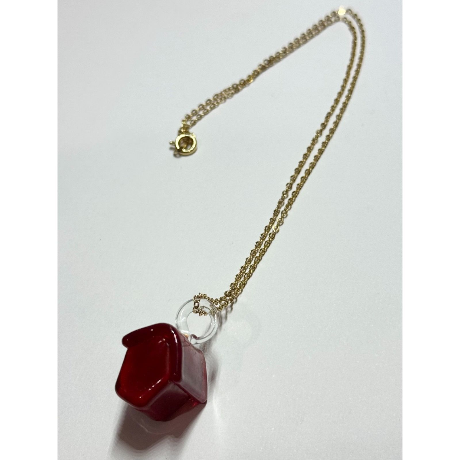 Vintage Vintage red glass house home charm necklace Size ONE SIZE - 4 Thumbnail