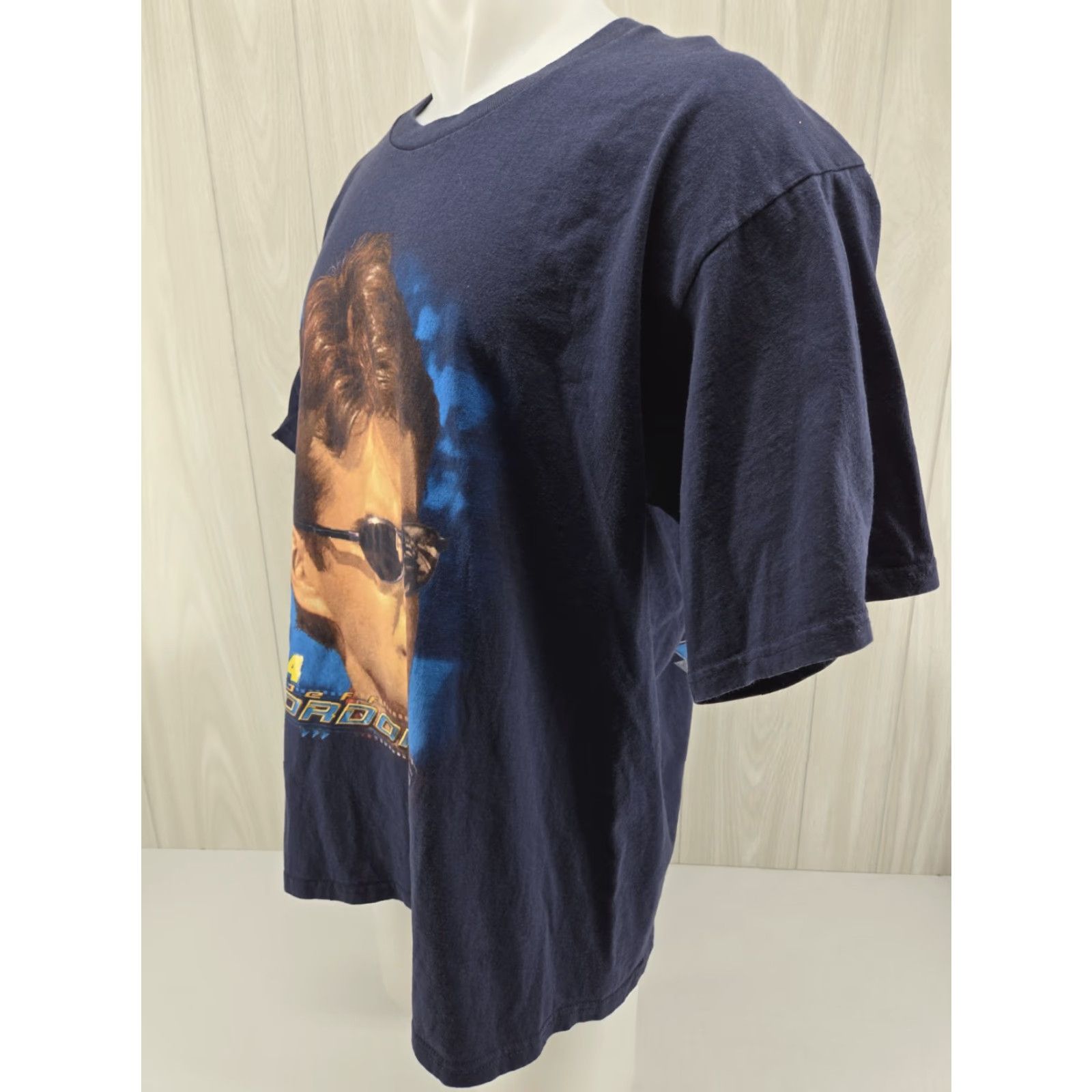 Chase Authentics VINTAGE Chase Authentics NASCAR Jeff Gordon Double Sided Mens XL 2003 T-Shirt Crew Neck Blue Cotton Short Sleeve Graphic Print Racecar Boys/Mens Size US XL / EU 56 / 4 - 5 Thumbnail
