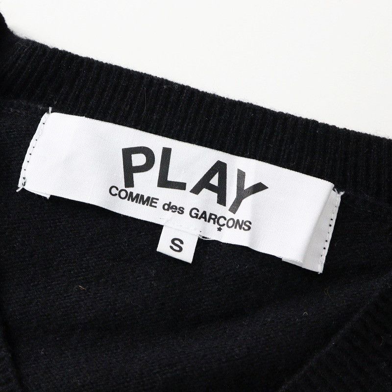 Comme des Garcons PLAY Sweater Heart Patch Wool V-neck Knit Black Size US S / EU 44-46 / 1 - 7 Thumbnail