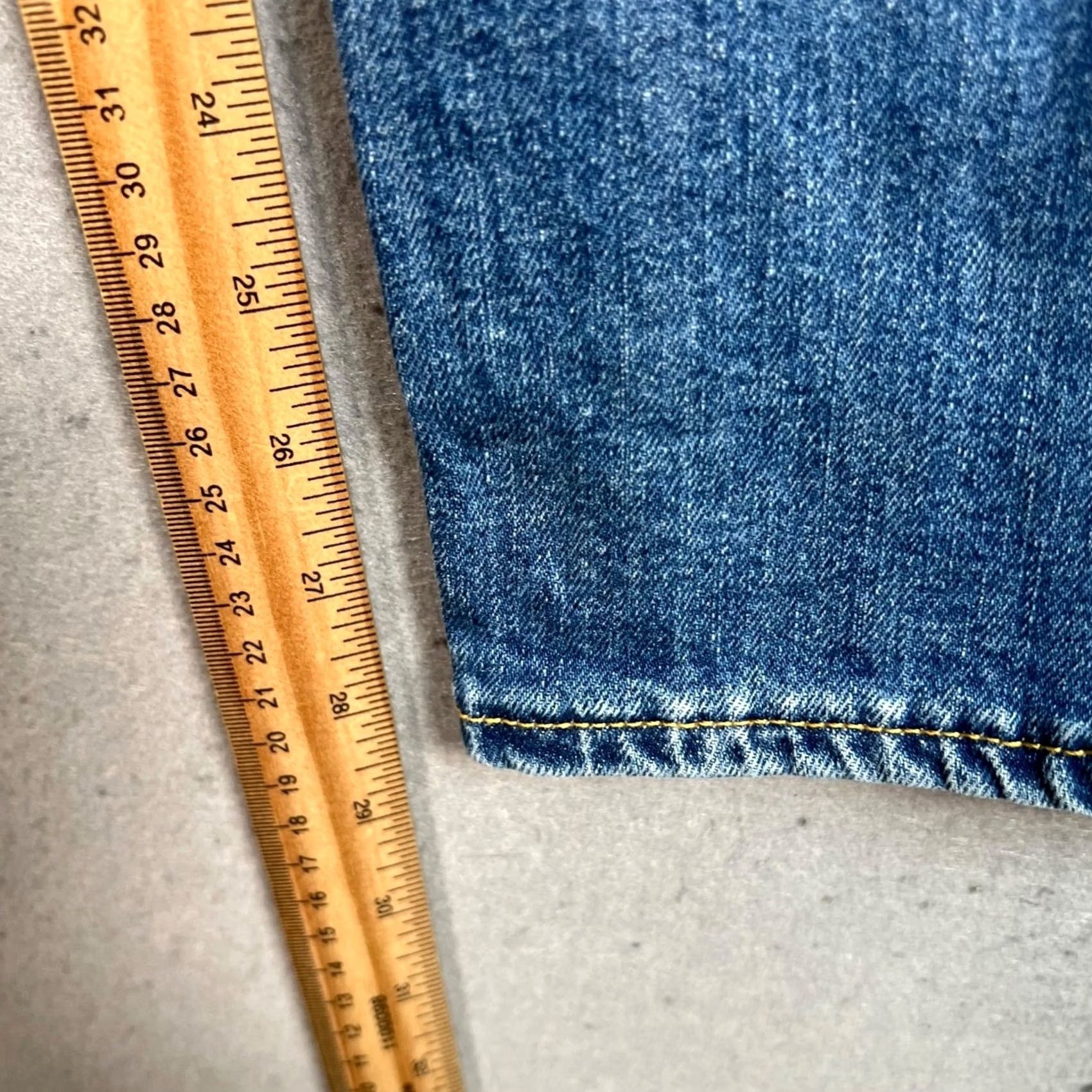 Gap Gap 1969 Womens Jeans 30 Regular Blue Distressed Straight 5-Pocket Denim Hip Rise Mid Vintage: No 29 Inseam Size 30in Womens Men Women Ladies Jegans? Size 30" / US 8 / IT 44 - 6 Thumbnail