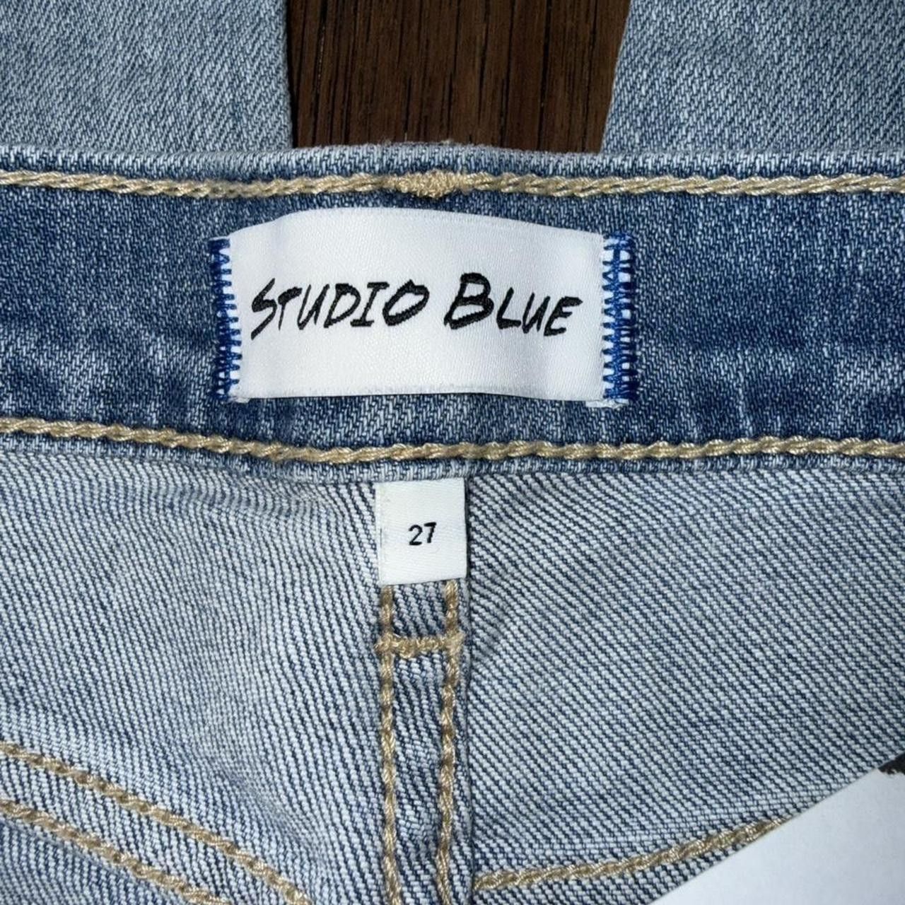 Other Business casual bundle Size medium for the shirts... Size 27" / US 4 / IT 40 - 2 Thumbnail