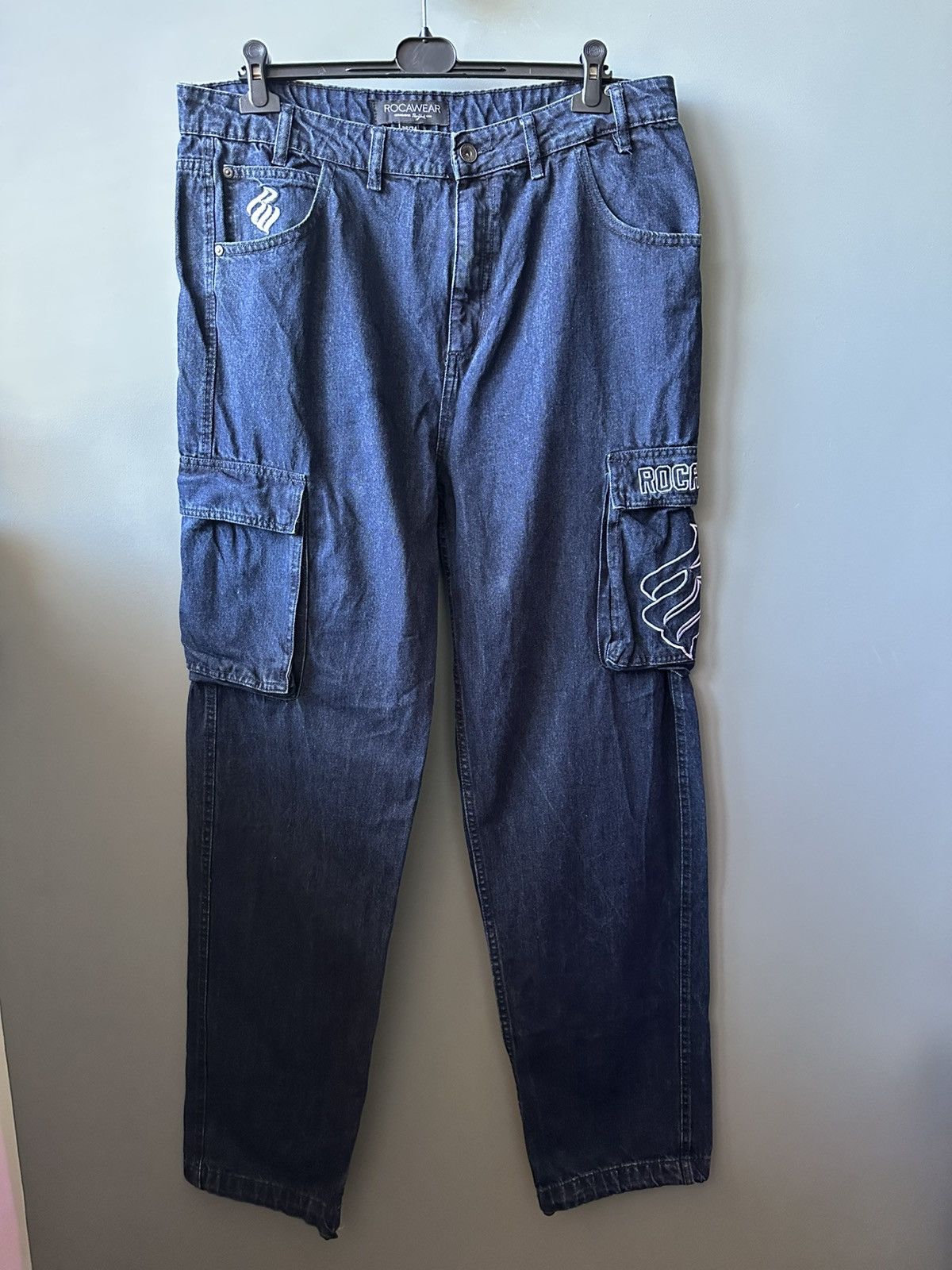 Rocawear Rocawear Denim Cargo Pants Size 36x34 Size US 36 / EU 52 - 2 Thumbnail