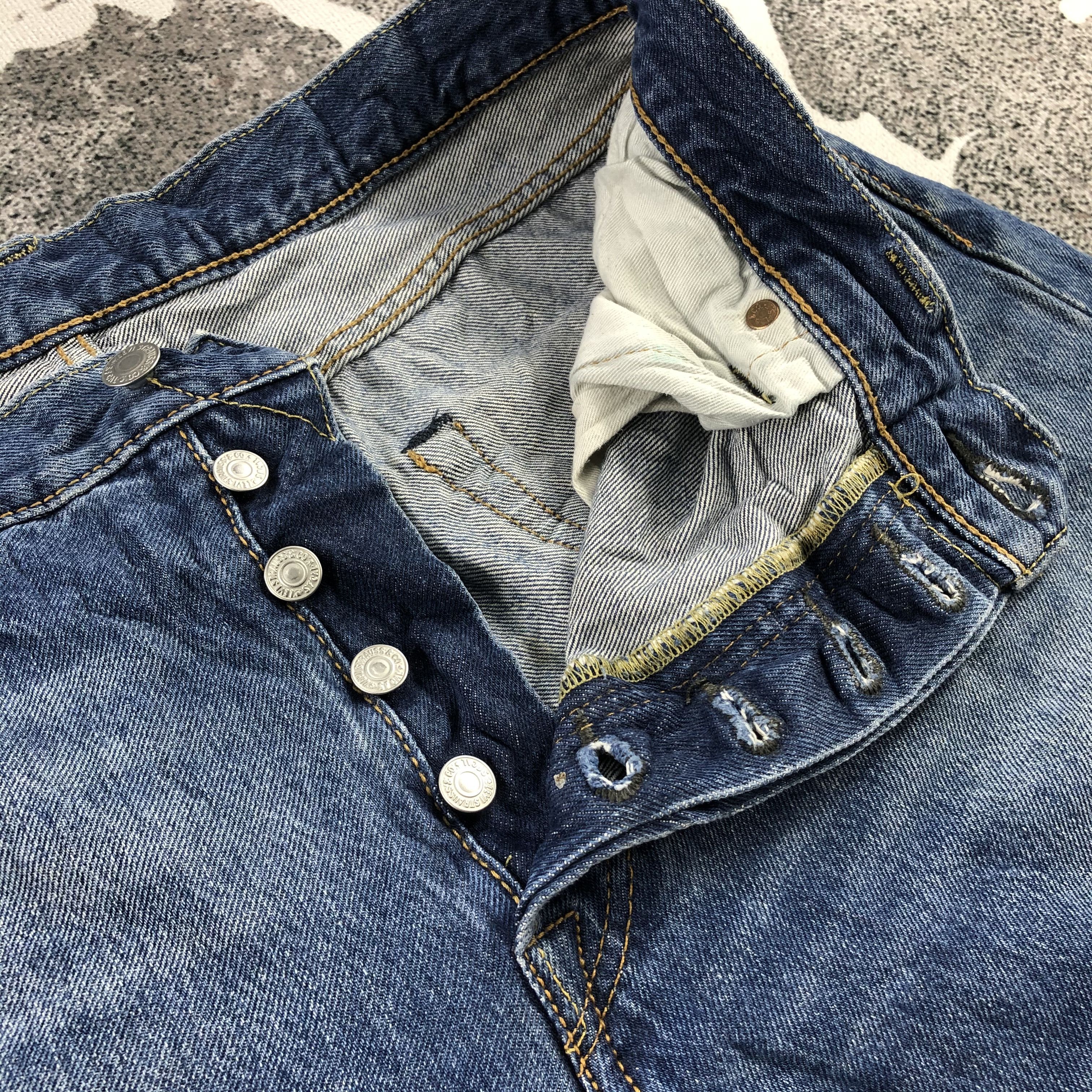 Levi's Vintage Levis 501 Jeans Distress Faded Blue Denim KJ1044 Size US 34 / EU 50 - 14 Thumbnail