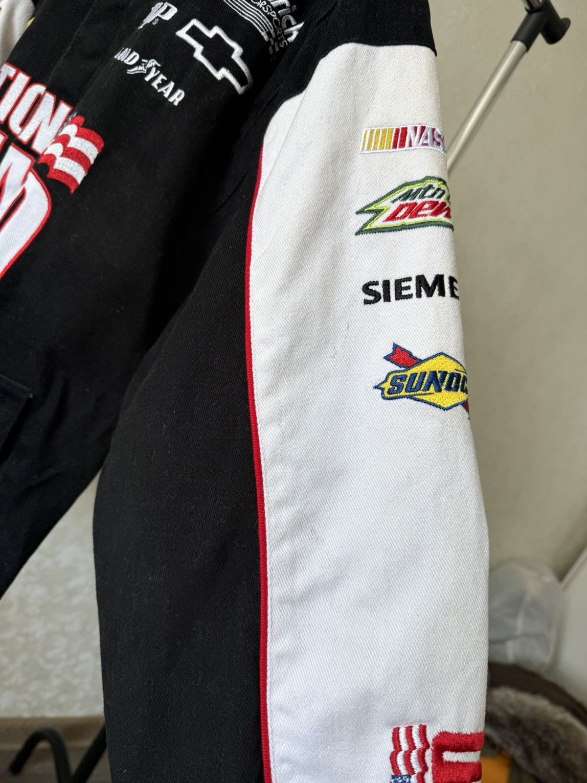 NASCAR Dale Earnhardt NASCAR Racing Jacket National Guard Chevrolet Size US M / EU 48-50 / 2 - 7 Thumbnail