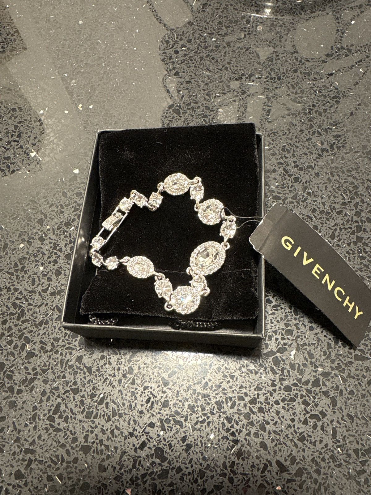 値下げ]GIVENCHY パドロック クリスタル