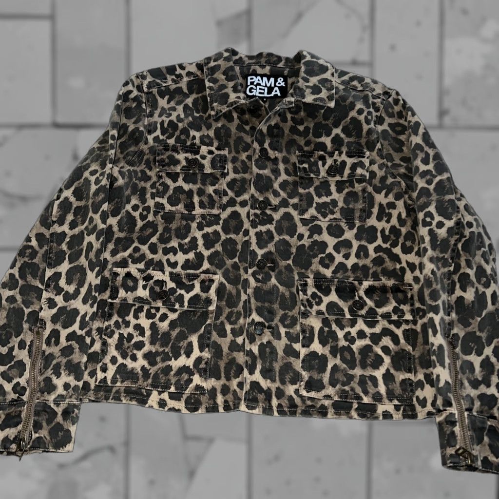 Denime **Pam And Gela Denim Leopard Print Women's Size S Jacket** User: **Pam And Gela Denim Leopard Print Women's Size S Jacket** Size S / US 4 / IT 40 - 1 Thumbnail