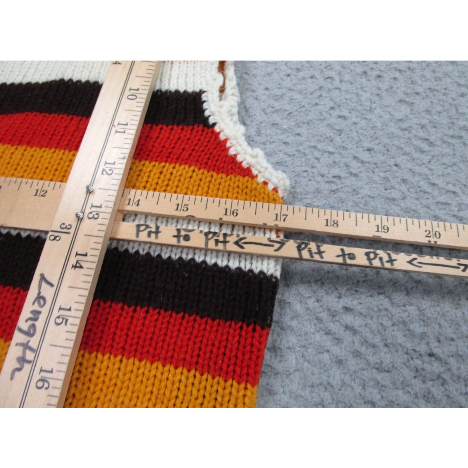 Vintage VINTAGE Granny Square Sweater Womens M Hand knit Crochet Boho 70s 80s Hippie Candy Corn Cardigan Knits Crochet Open-Knit V-Neck Sleeveless Orange Size M / US 6-8 / IT 42-44 - 7 Thumbnail