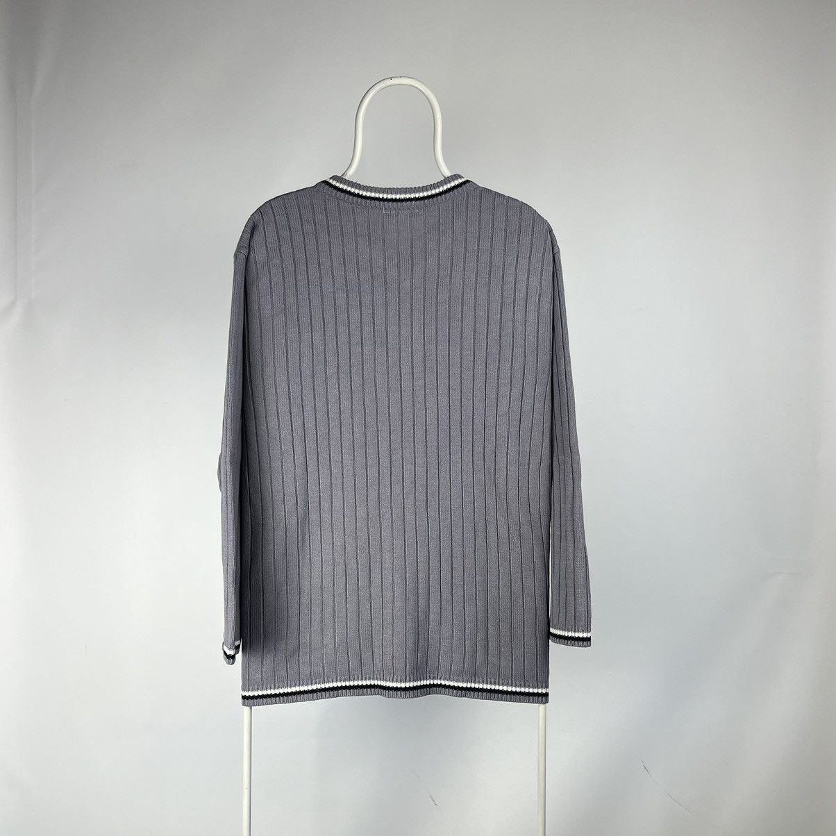 Diesel Vintage Diesel sweater v neck size Large Size US L / EU 52-54 / 3 - 2 Thumbnail