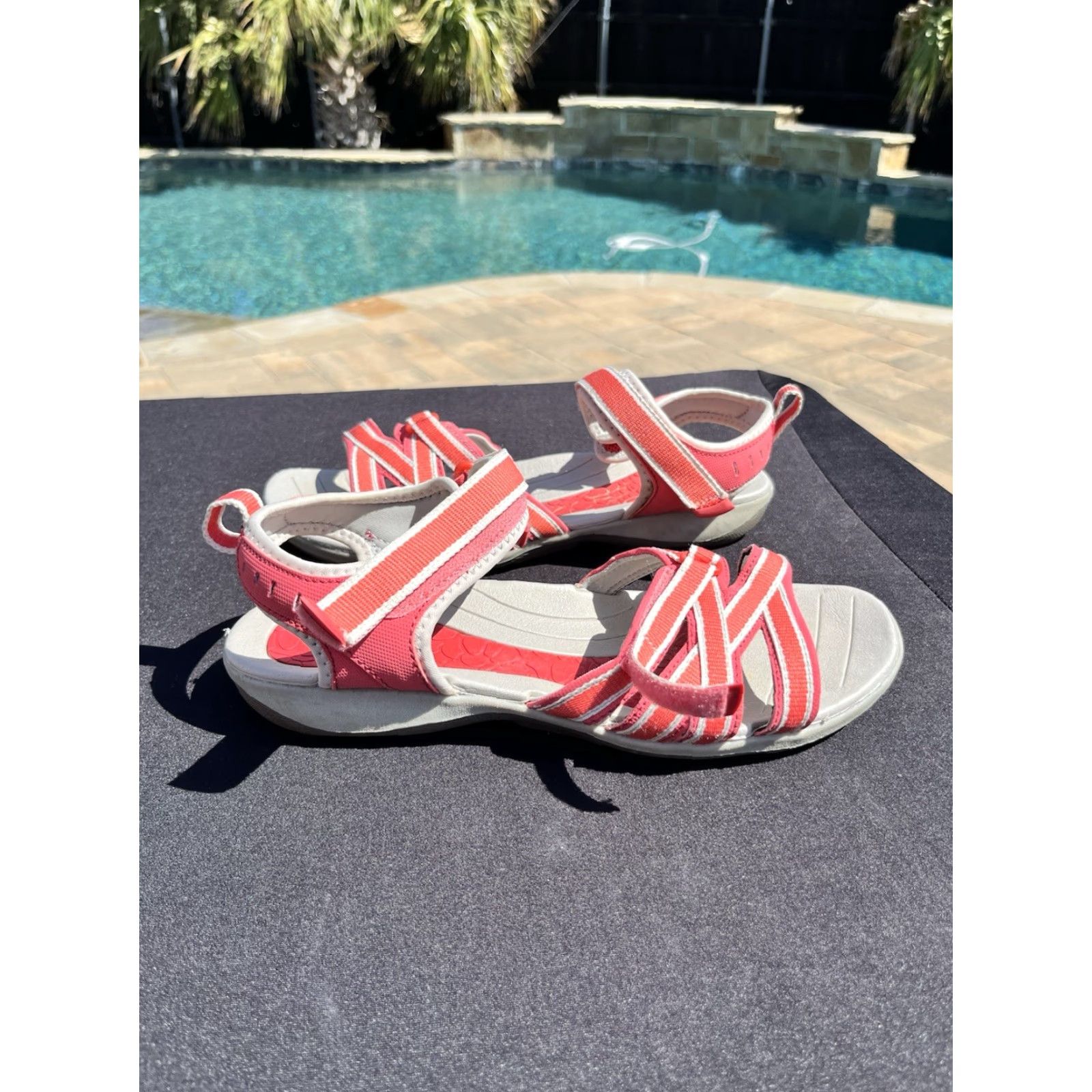 Croft & Barrow Croft & Barrow Pink Salmon Adjustable Strap Slip On Sandal Women’s Size 10 Casual Travel Flat Heel Size US 10 / IT 40 - 2 Thumbnail