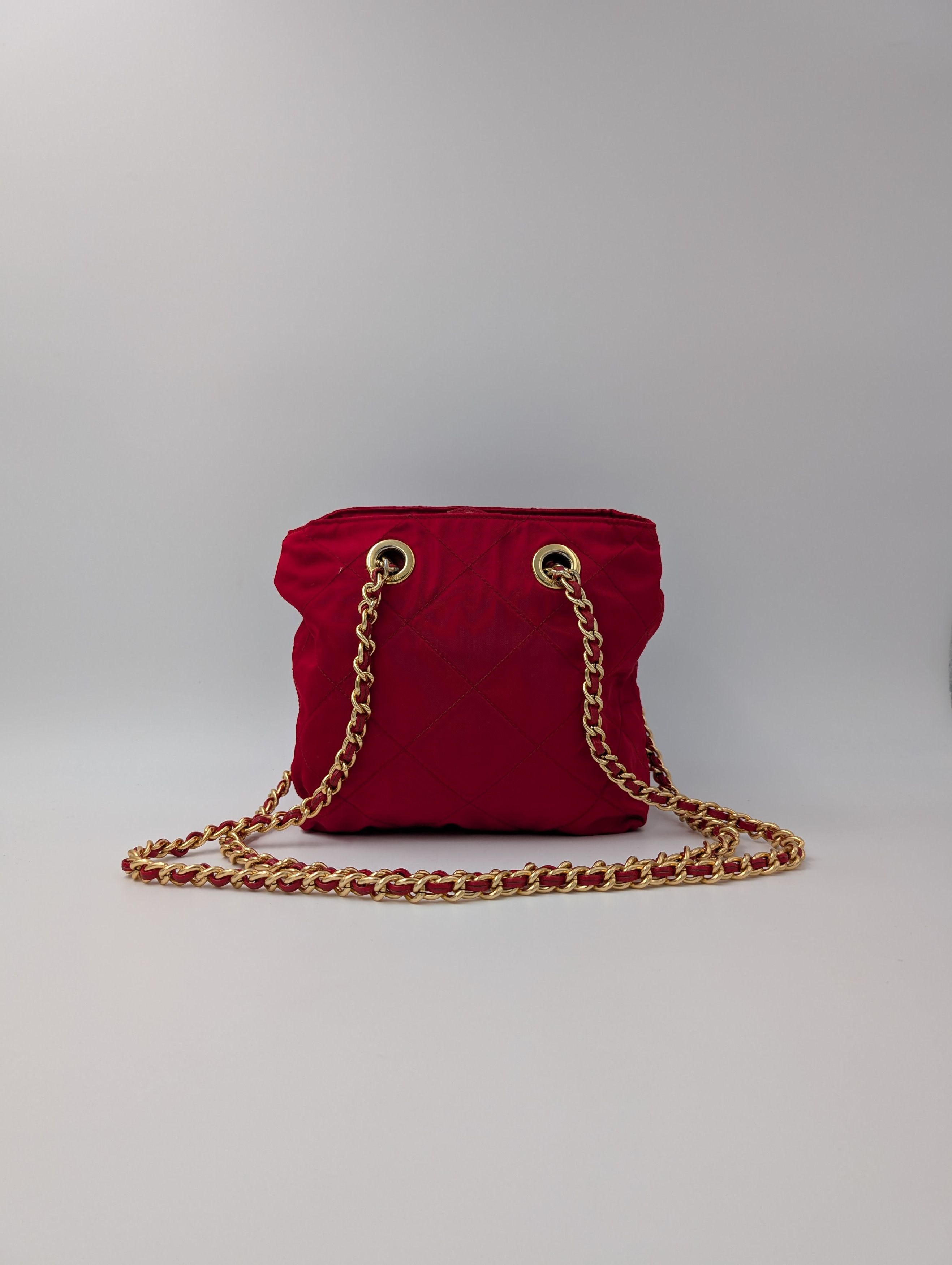 Prada Red Quilted Nylon Chain Shoulder Bag Size ONE SIZE - 4 Thumbnail