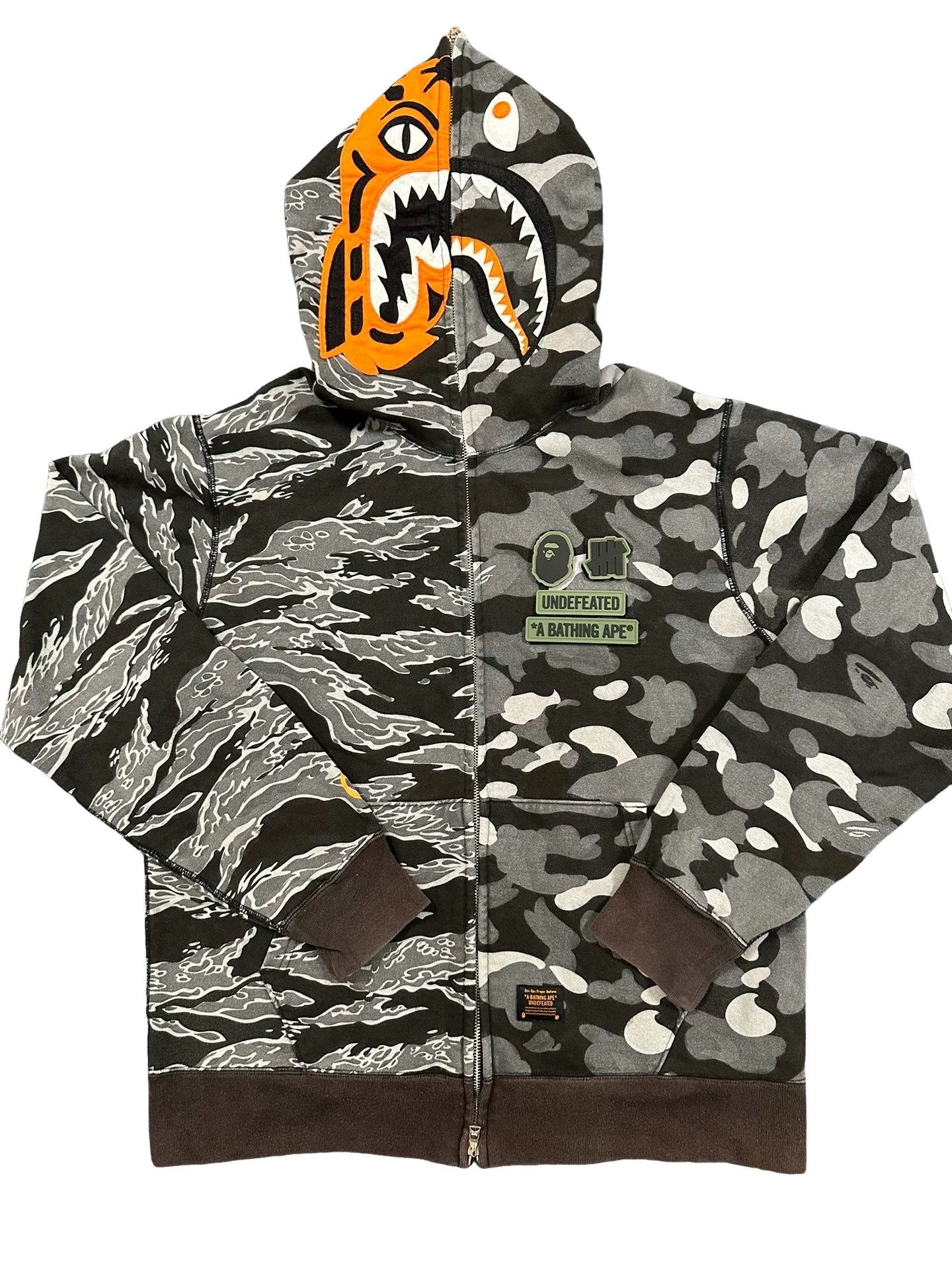 Bape Bape x Undefeated Shark Tiger Camo Hoodie Size XL Size US XL / EU 56 / 4 - 1 Thumbnail
