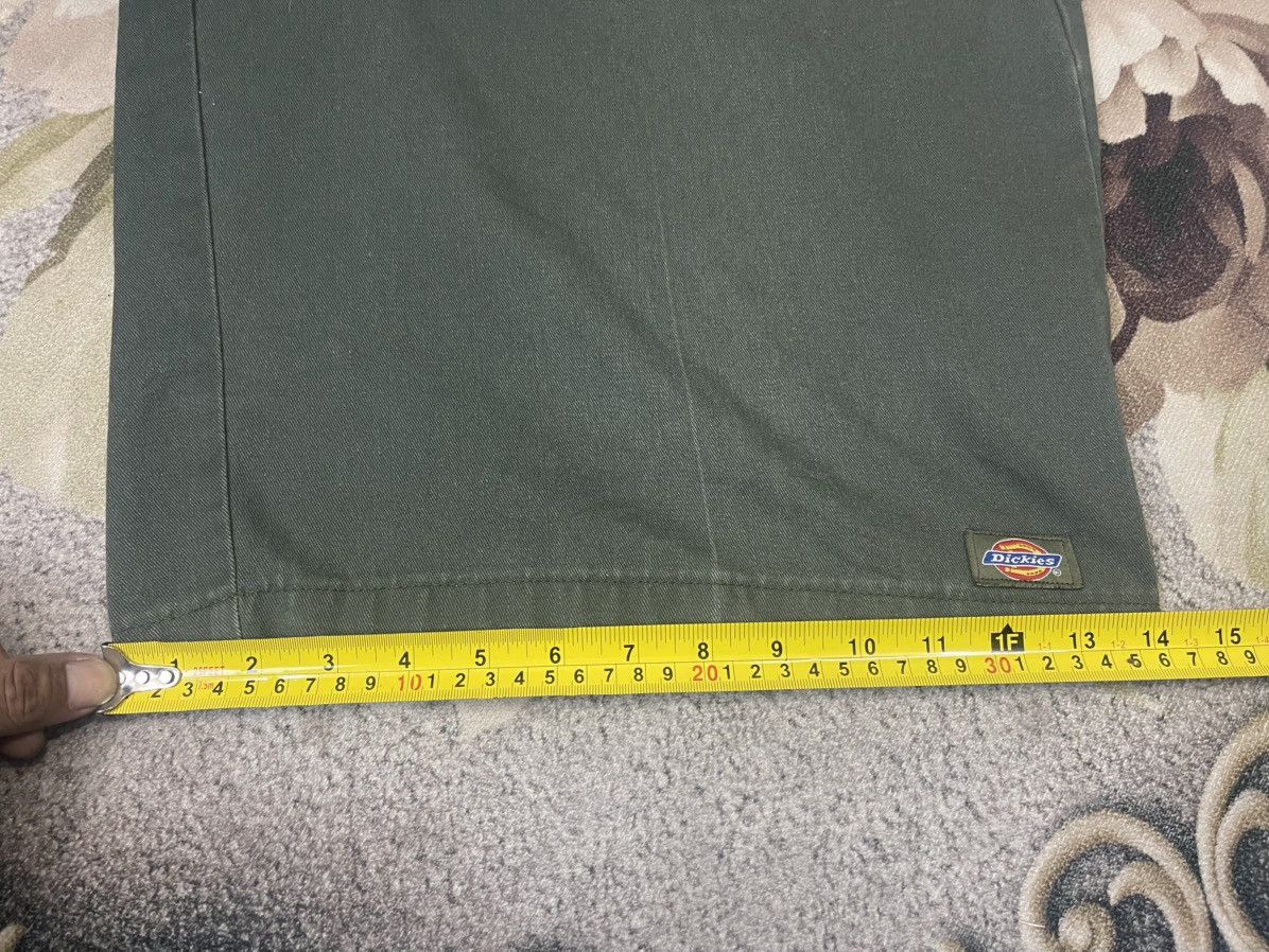 Dickies Dickies Short Pant Green Army Size US 39 - 13 Thumbnail