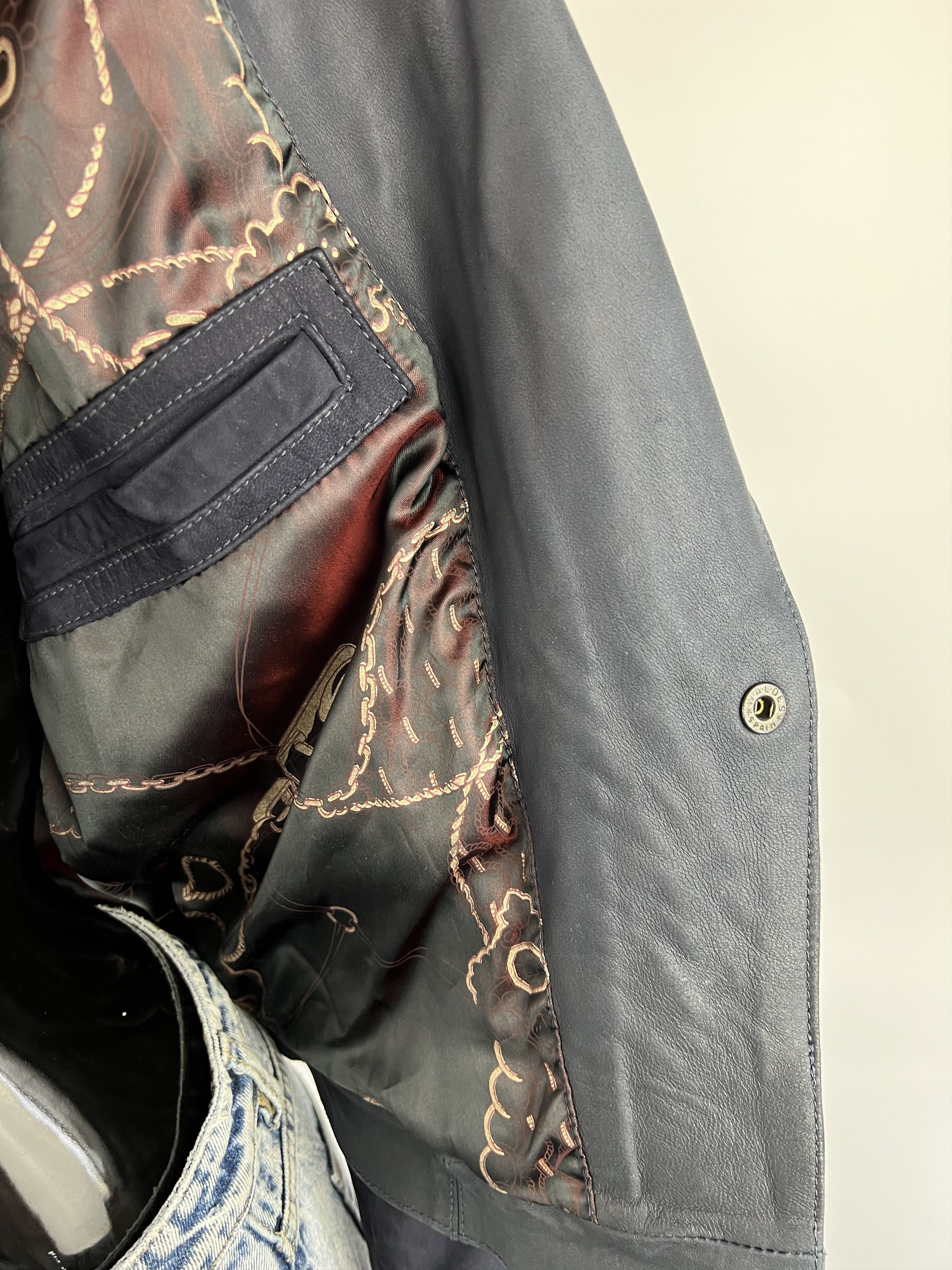 Designer × Vintage Rare Vtg Antonio Sampol Bergamo Suede Leather Jacket M Size M / US 6-8 / IT 42-44 - 10 Thumbnail