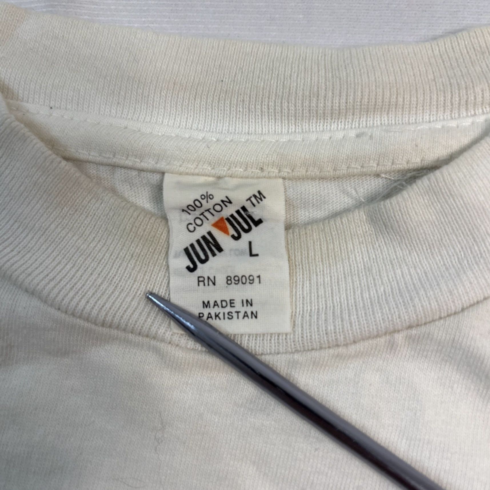 Fruit Of The Loom VINTAGE Fruit of the Loom T-Shirt Pig Animal Graphic White L Adult Mens 80s 90s Barnyard Oink Graphic Print Crew Neck Cotton Size US L / EU 52-54 / 3 - 5 Thumbnail