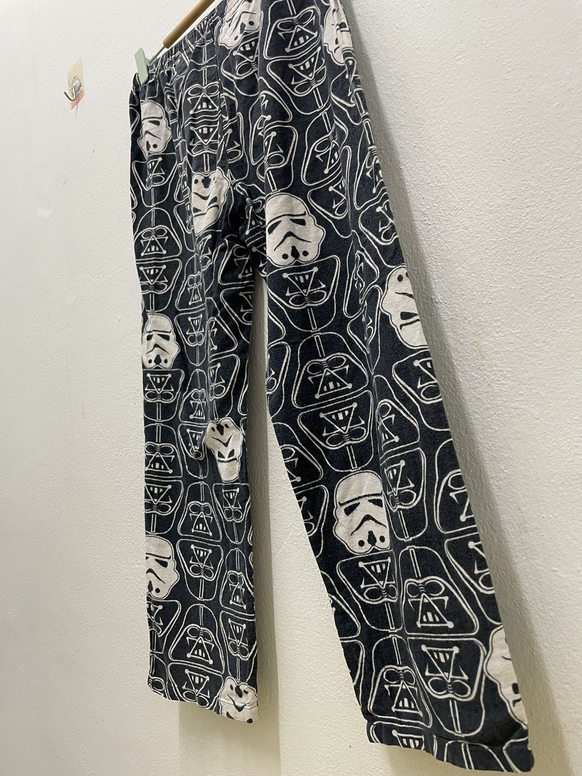 Star Wars × Vintage Star wars legging three quarter Full print boy size Size US 26 / EU 42 - 6 Thumbnail