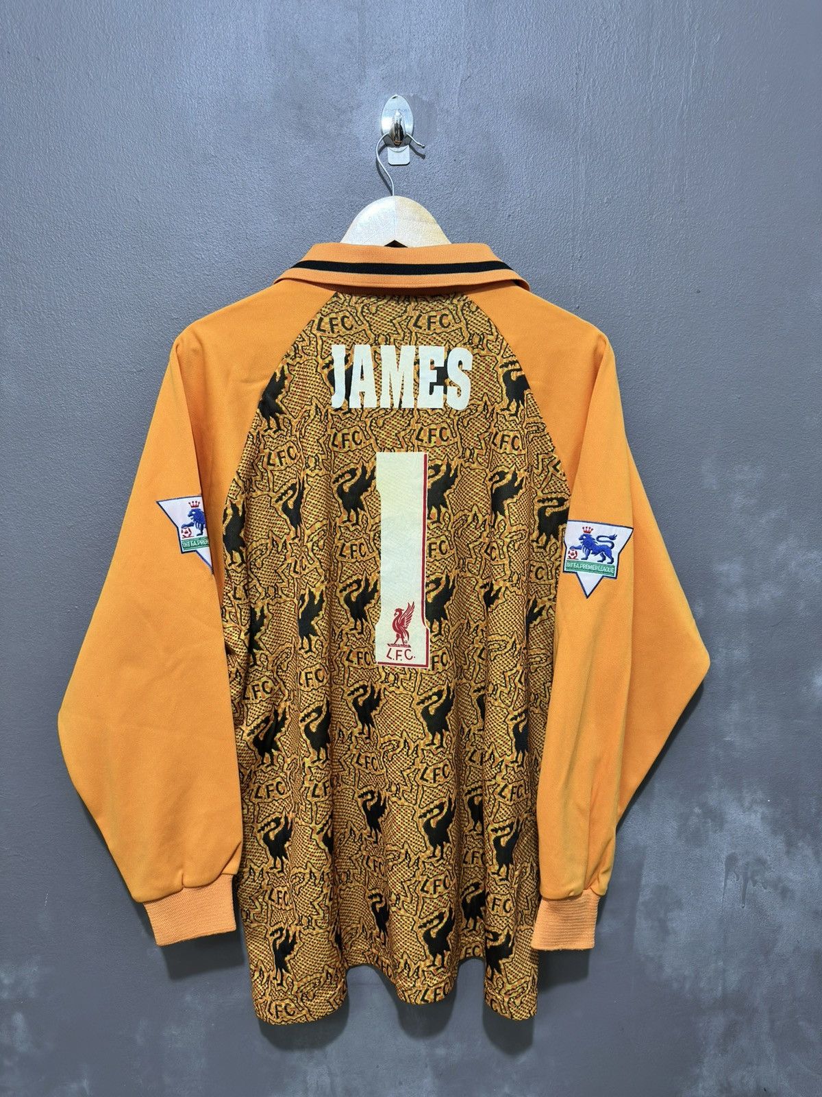 Very Rare Vintage Liverpool 1996 GK LS Football Jersey James