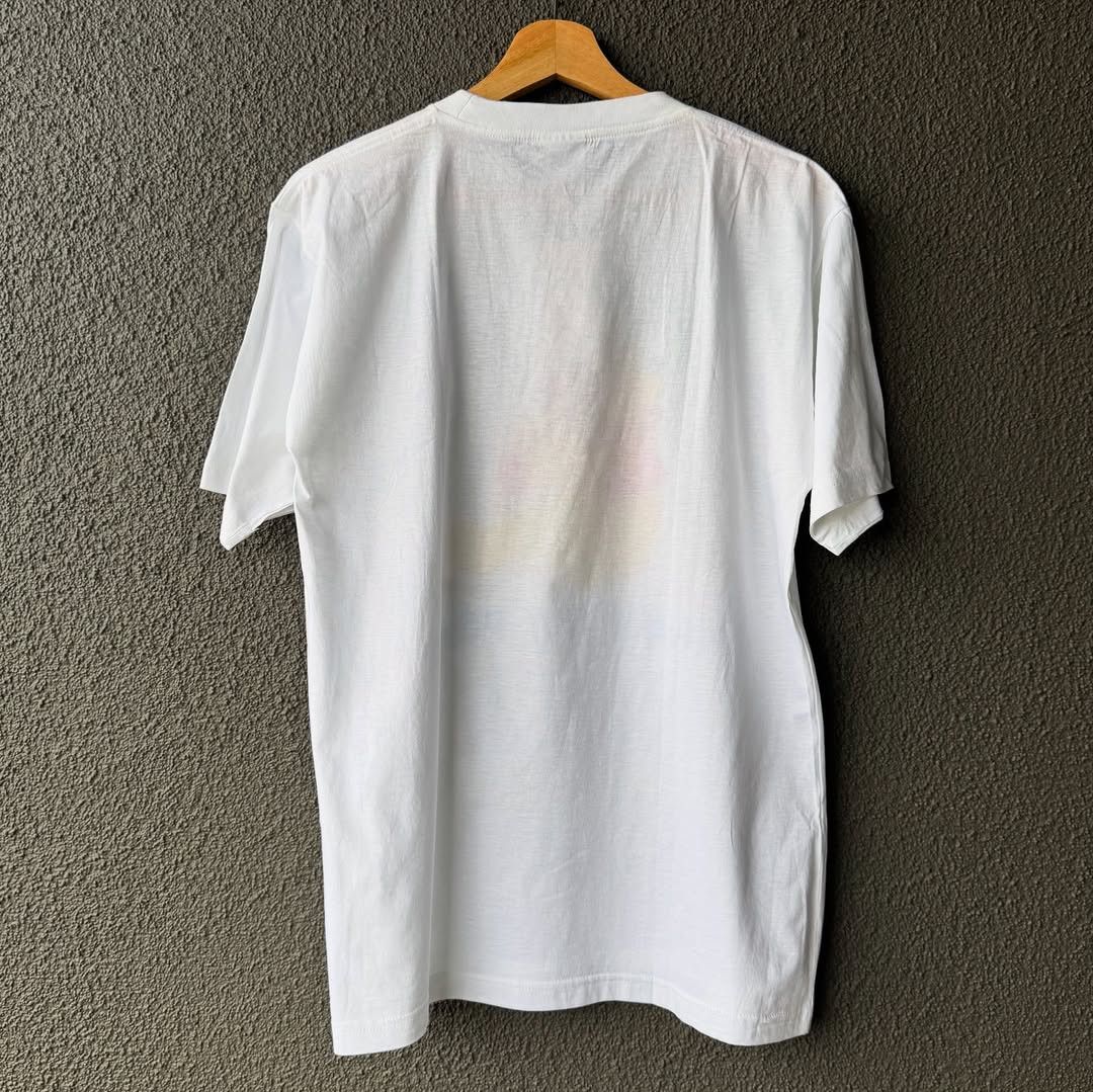 Vintage Winnie The Pooh Japan 90's Vintage T-Shirt (BNWT!) Size US M / EU 48-50 / 2 - 4 Thumbnail