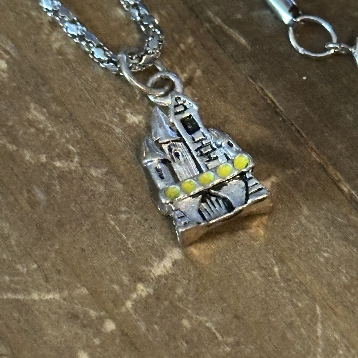Vintage Vintage silver tone castle pendant necklace Size ONE SIZE - 4 Thumbnail