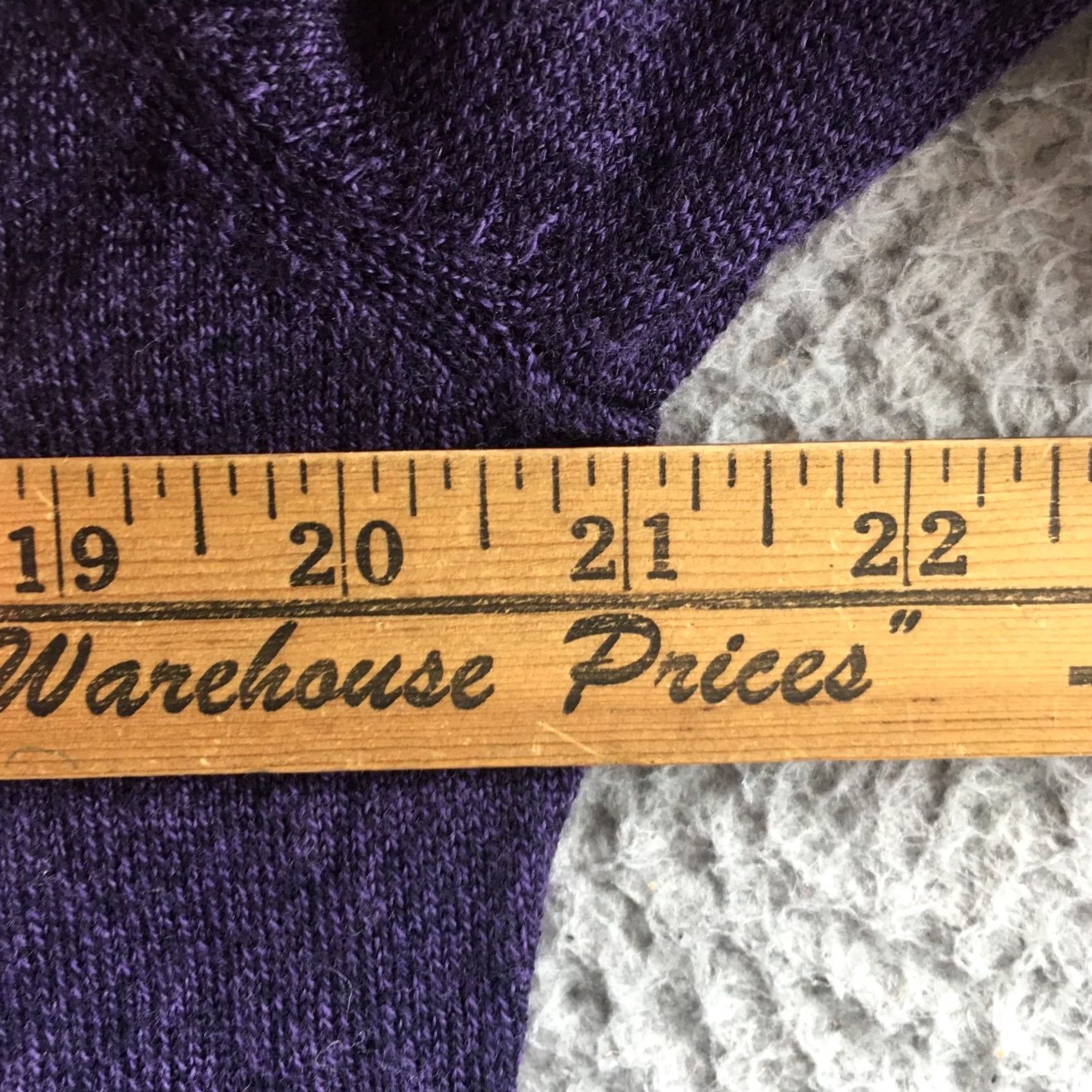 Calvin Klein Calvin Klein Sweater Womens 8 Purple Merino Wool Long Sleeve V-Neck Pullover Knit Casual Fall Winter Size M / US 6-8 / IT 42-44 - 6 Thumbnail