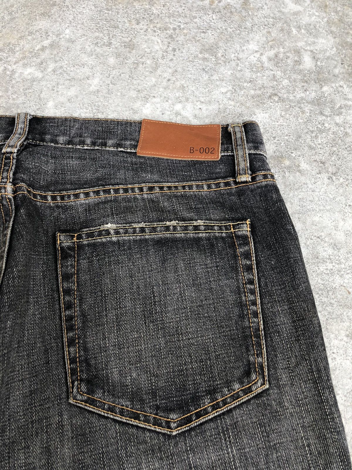 If Six Was Nine Japanese Uniqlo Flared Jeans Distressed Jeans Size US 33 - 18 Thumbnail
